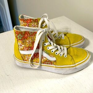 Vans Women’s Sk8 Hi-Tapered Shoes Psychedelic Resort Passion - Retro / Size 6